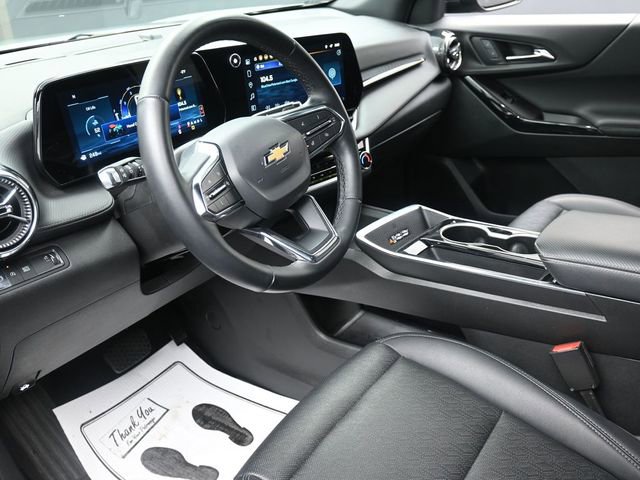 Used 2025 Chevrolet Equinox LT w/ Convenience Package II image 13