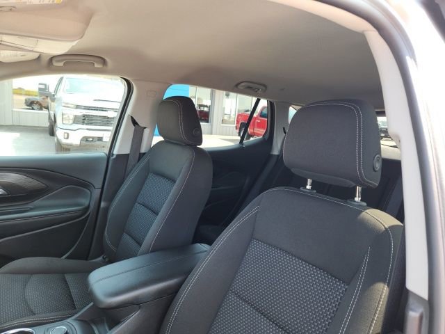 Used 2024 GMC Terrain SLE image 13