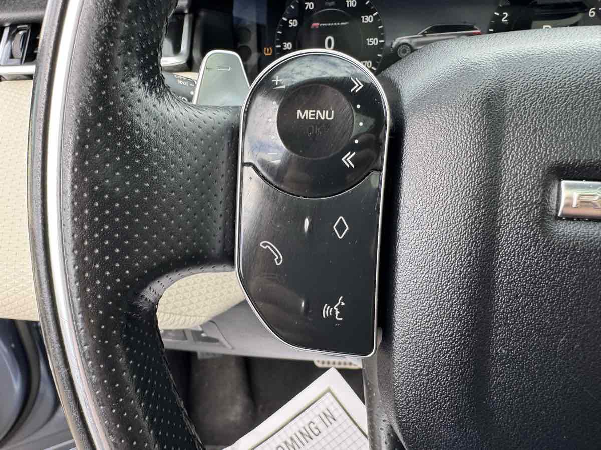 Used 2020 Land Rover Range Rover Velar R-Dynamic S image 13