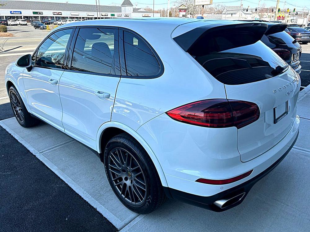 Used 2017 Porsche Cayenne Platinum Edition image 10