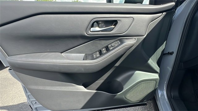 New 2026 Nissan Rogue SV image 19