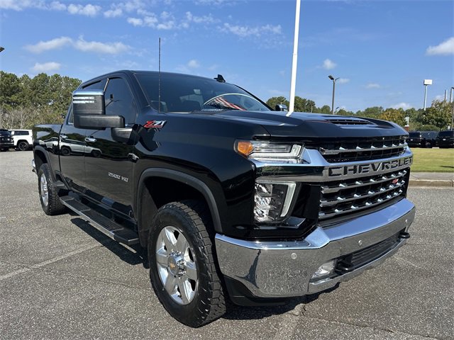 Used 2023 Chevrolet Silverado 2500 LTZ image 3