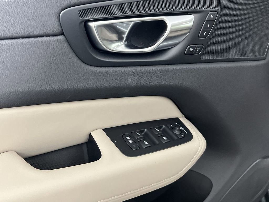 New 2026 Volvo XC60 B5 Plus w/ Climate Package image 12
