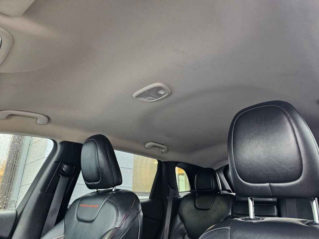 Used 2016 Jeep Cherokee Trailhawk w/ Leather Interior Group image 22