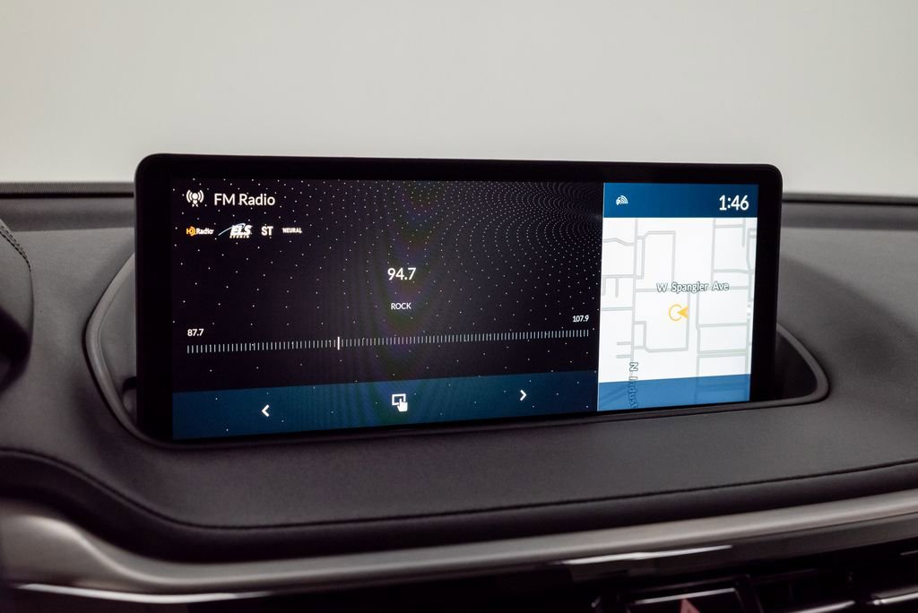 Used 2023 Acura MDX SH-AWD w/ Technology Package image 17