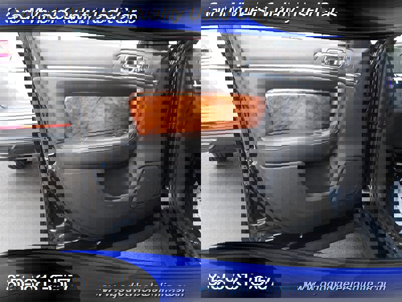 Used 2013 Lincoln MKS AWD image 24