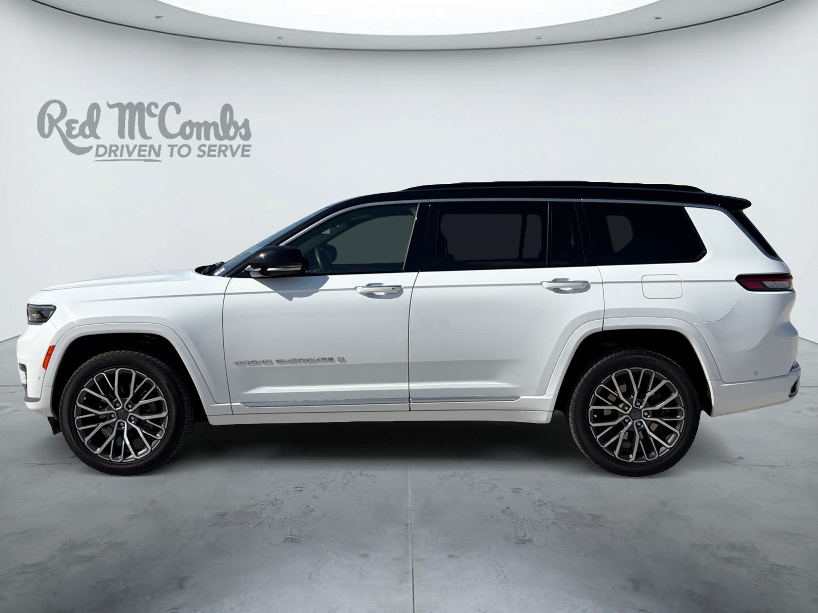 Used 2025 Jeep Grand Cherokee L Summit AWD/4WD image 8