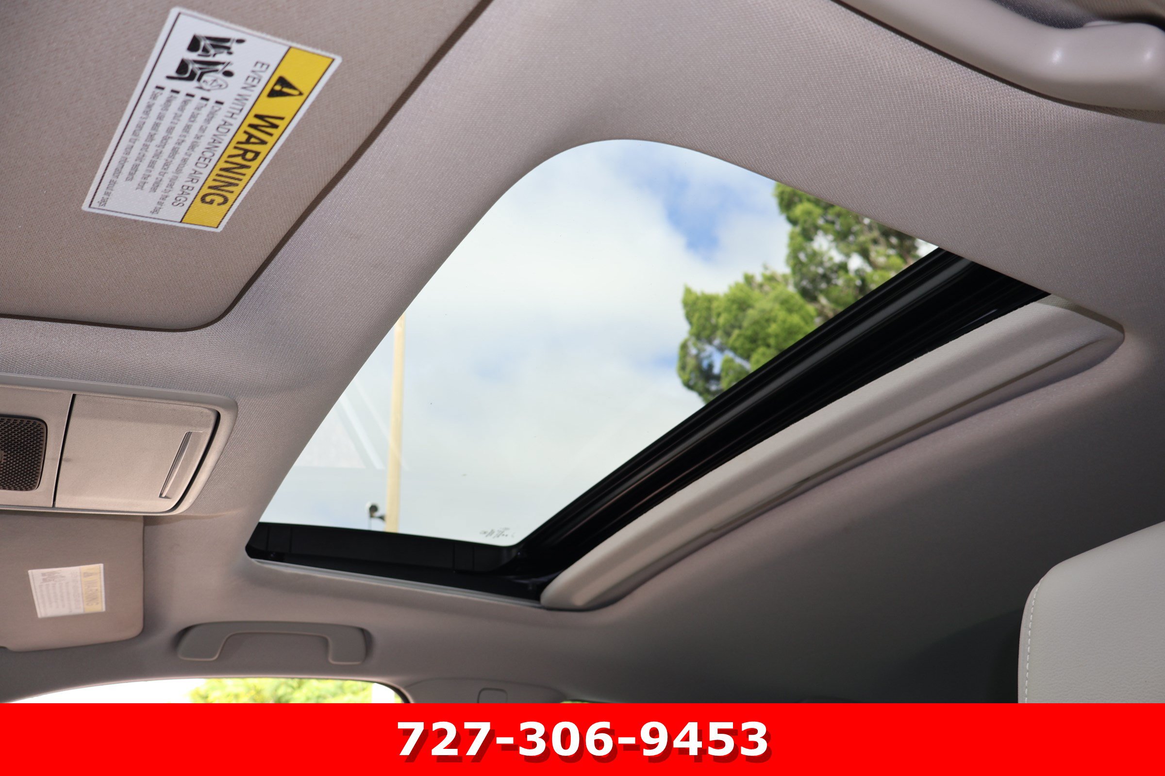 Used 2024 Honda Civic Touring image 5