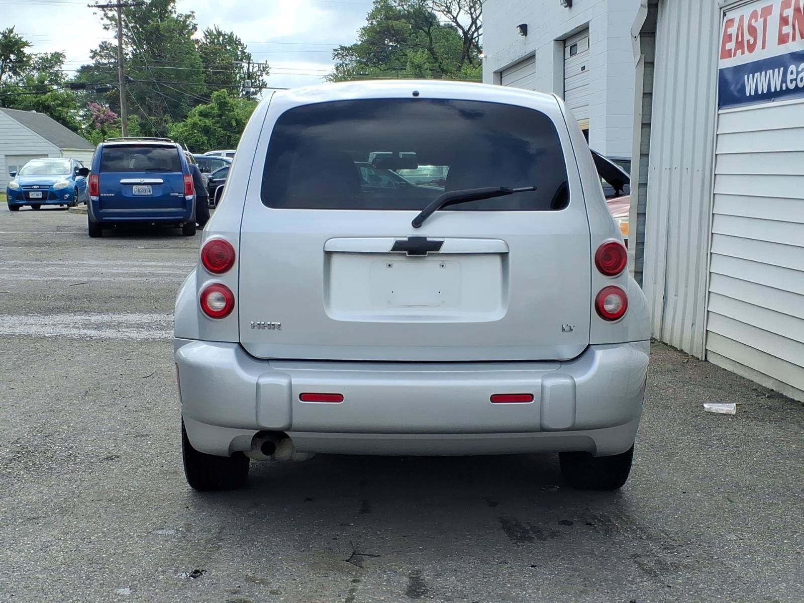 Used 2011 Chevrolet HHR LT FWD image 4