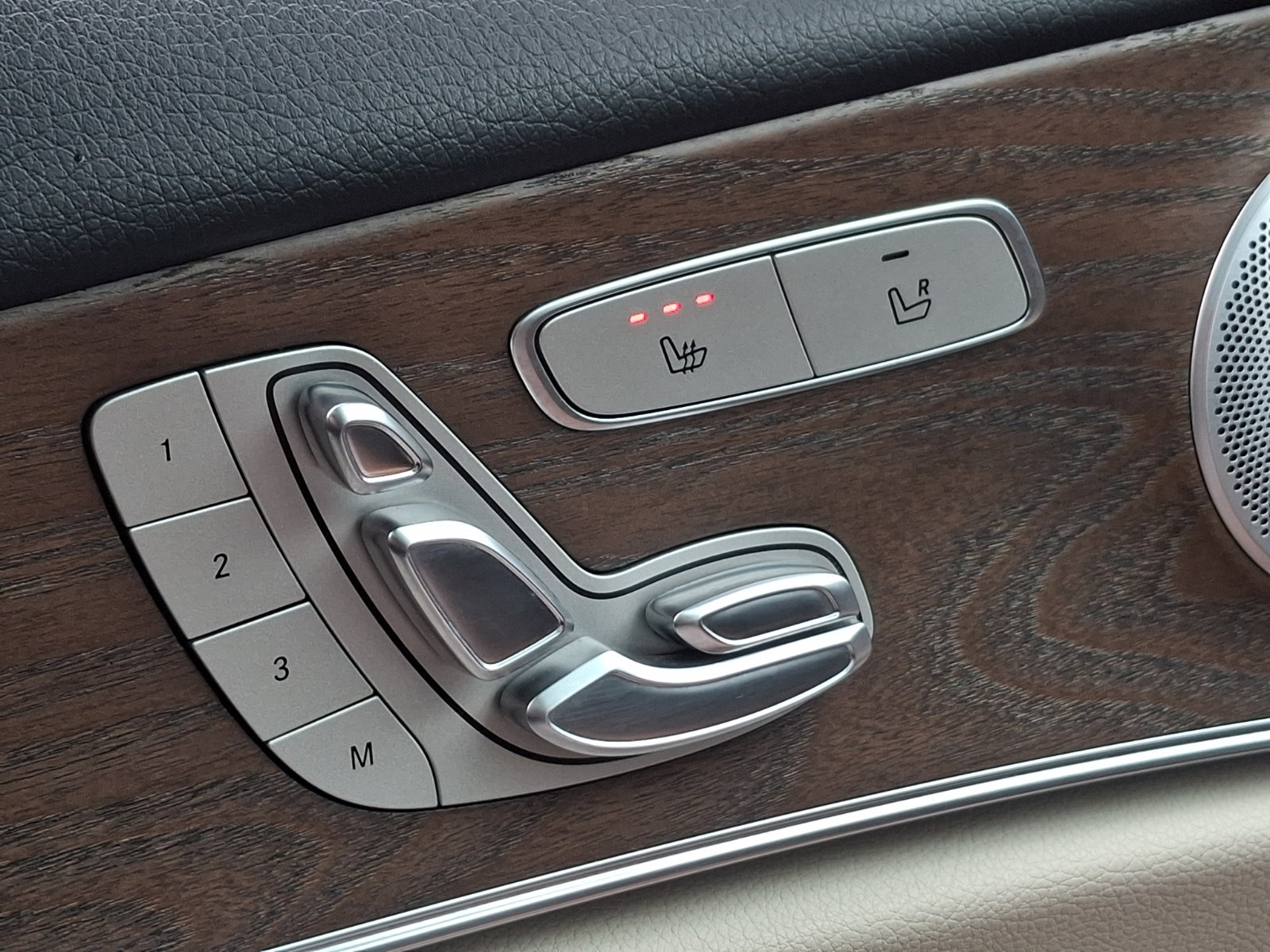 Used 2020 Mercedes-Benz E 350 4MATIC Sedan image 24