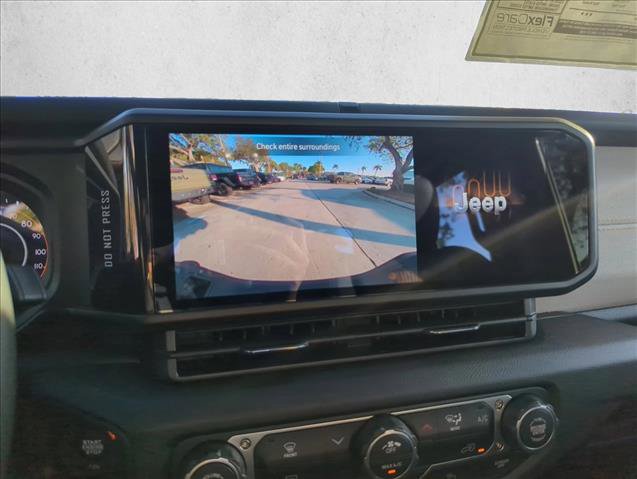 New 2026 Jeep Gladiator Sport AWD/4WD image 9