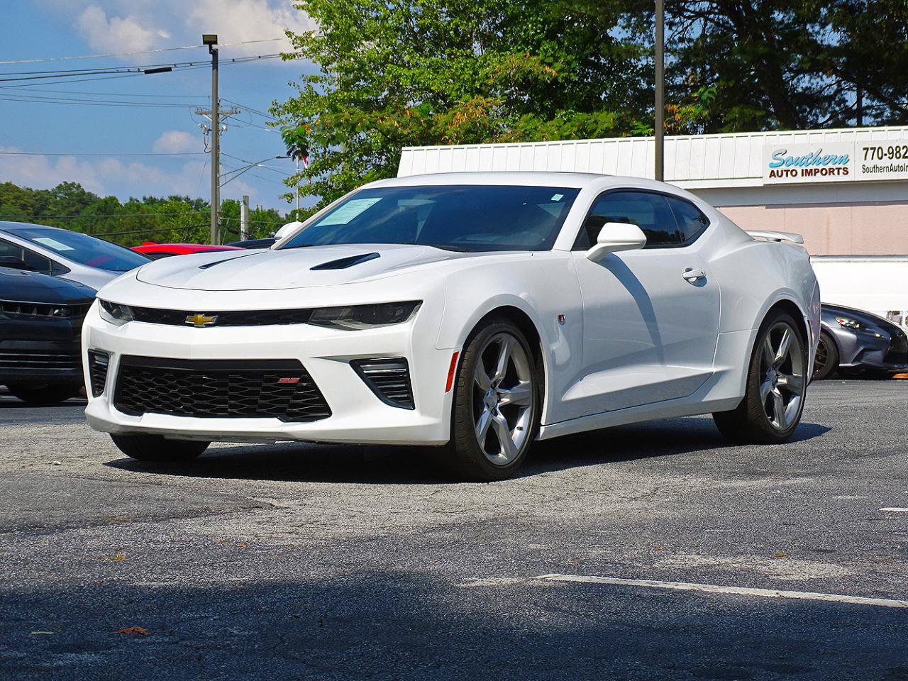 Used 2017 Chevrolet Camaro SS RWD image 6