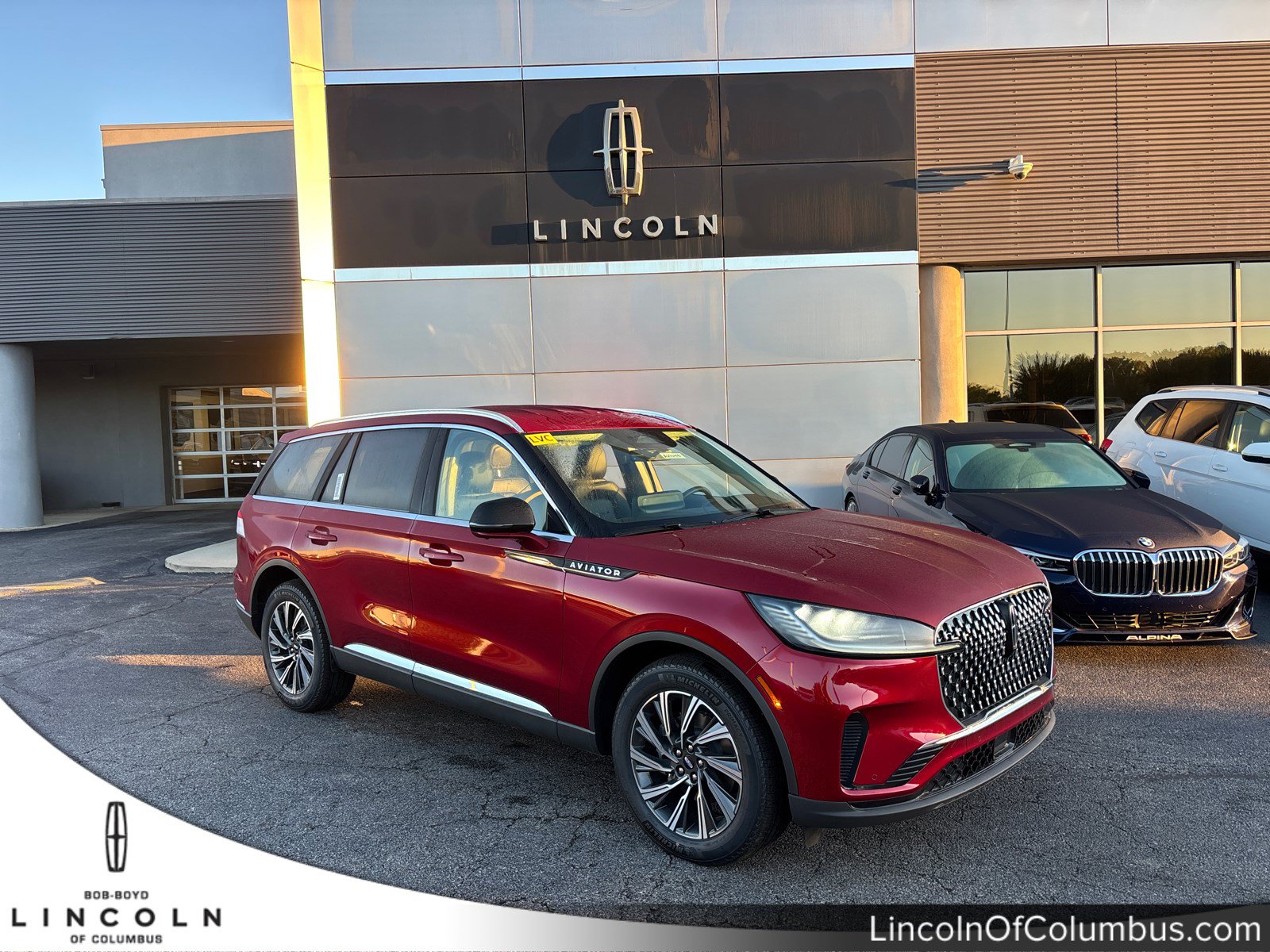 New 2027 Lincoln Aviator AWD image 1