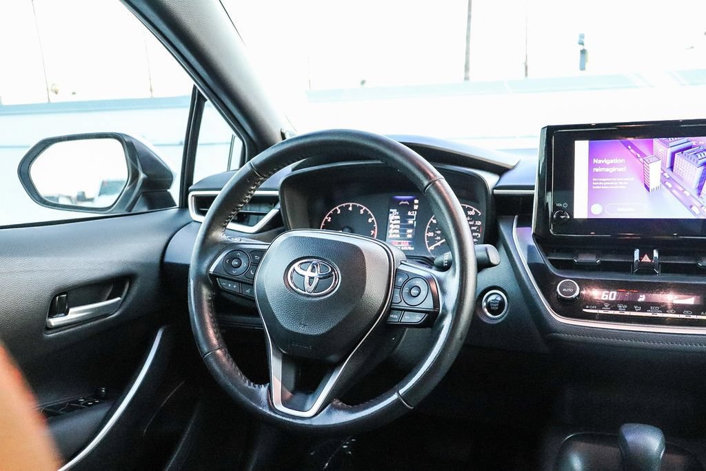 Used 2023 Toyota Corolla SE w/ SE Premium Package FWD image 18