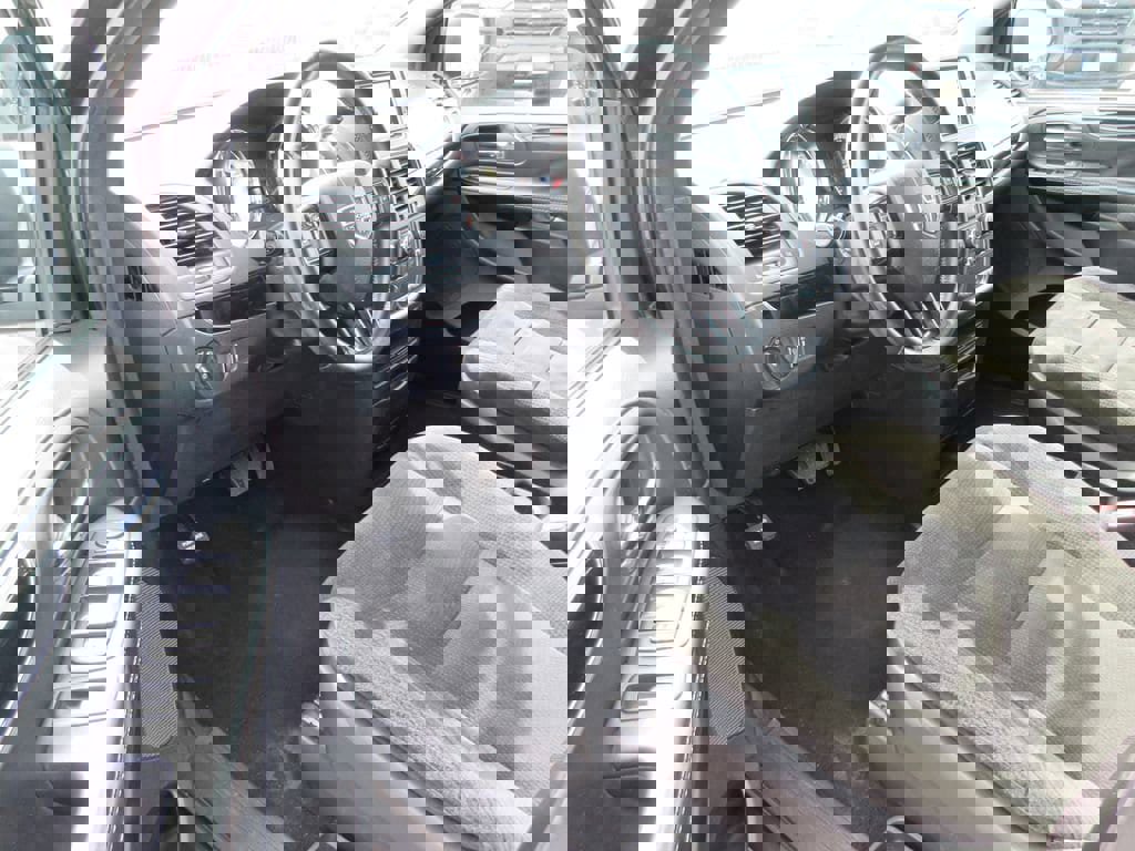 Used 2017 Dodge Grand Caravan SE image 12