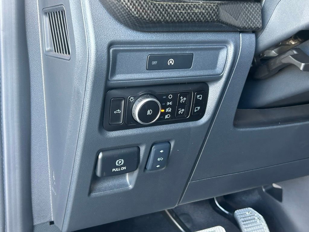 New 2025 Ford F150 Lariat w/ Equipment Group 502A High image 37