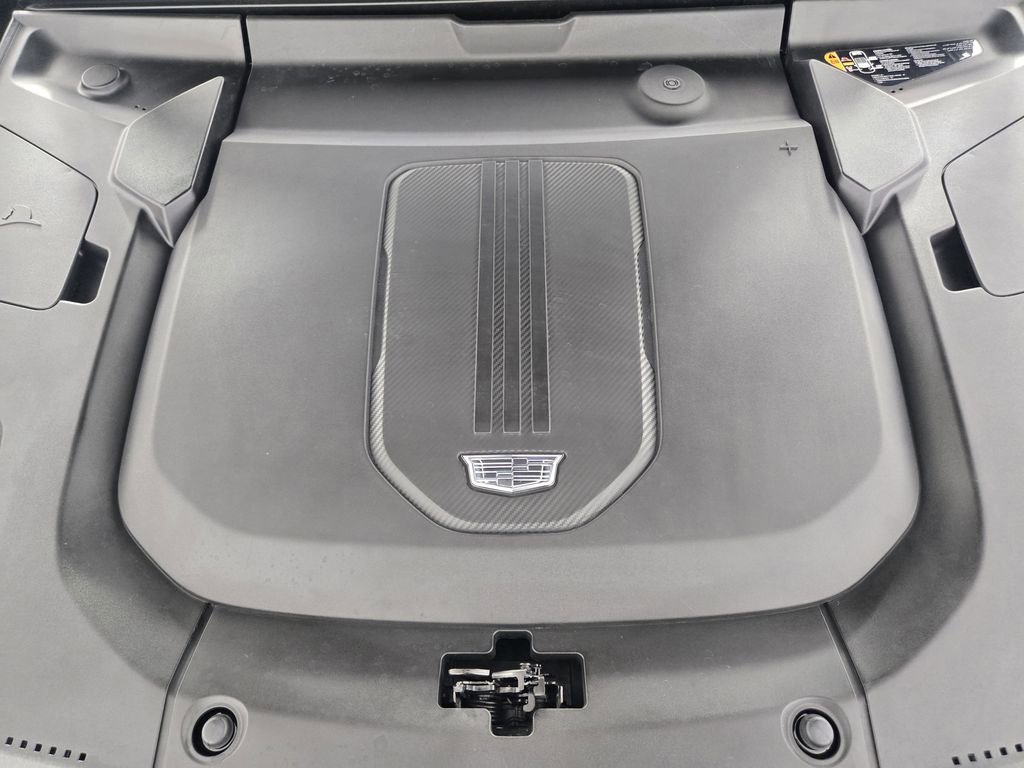 Used 2024 Cadillac Lyriq Luxury w/ LPO, Floor Liner Package image 34