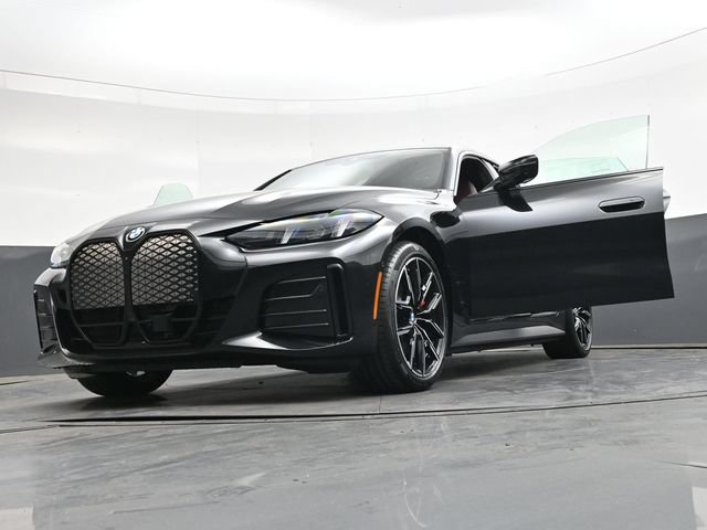 New 2026 BMW i4 eDrive40 w/ M Sport Package RWD image 44