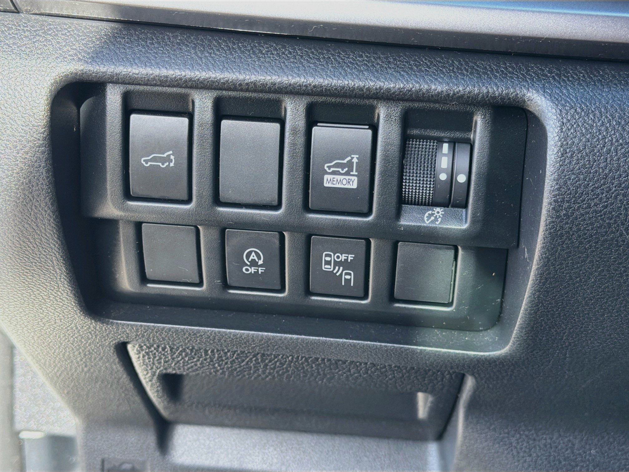 Used 2020 Subaru Forester Premium AWD/4WD image 36