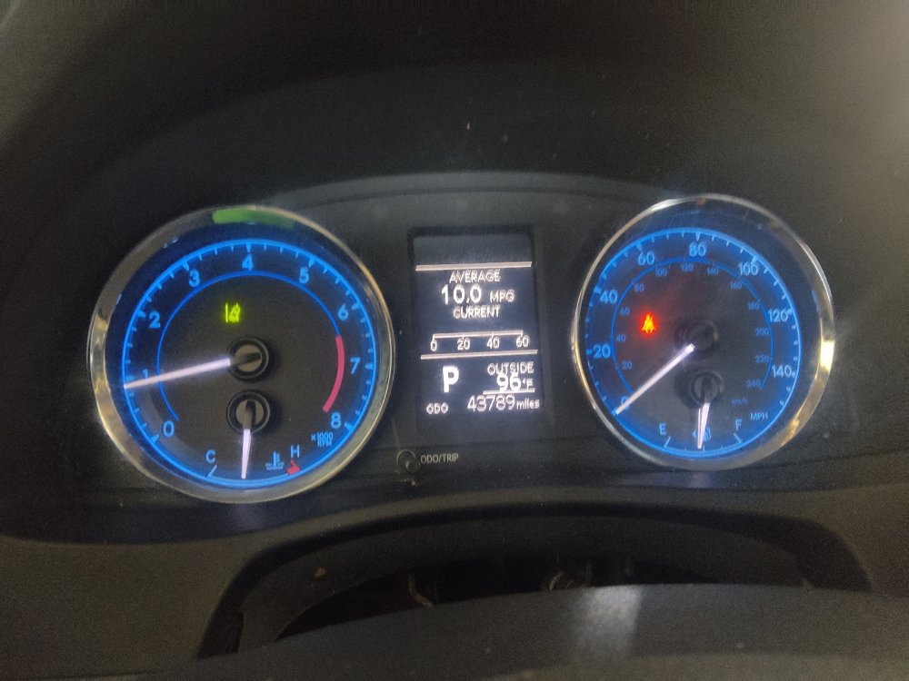 Used 2018 Toyota Corolla LE FWD image 23