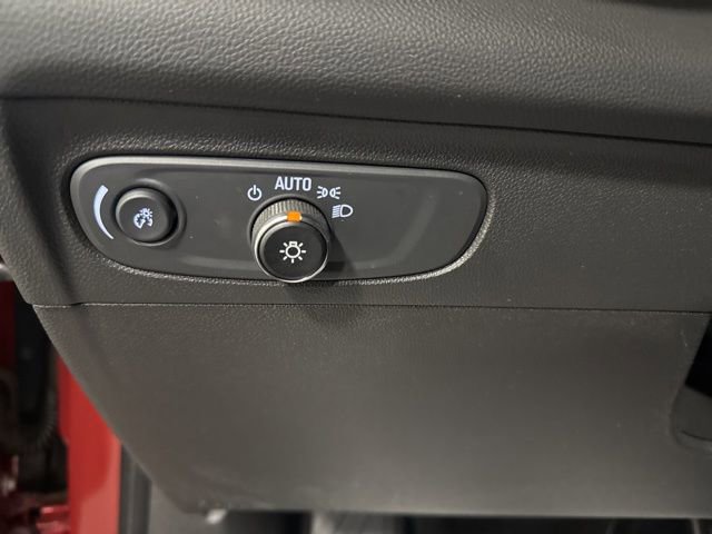 Used 2022 Buick Envision Essence w/ Sport Touring Package image 13