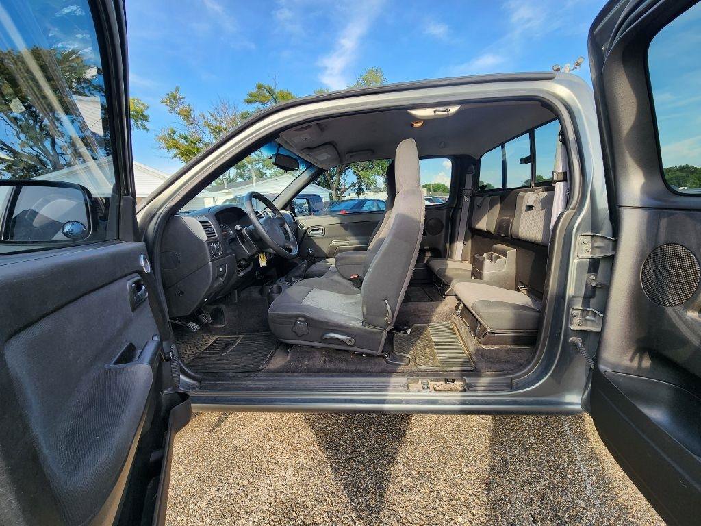 Used 2010 GMC Canyon SLE RWD image 19