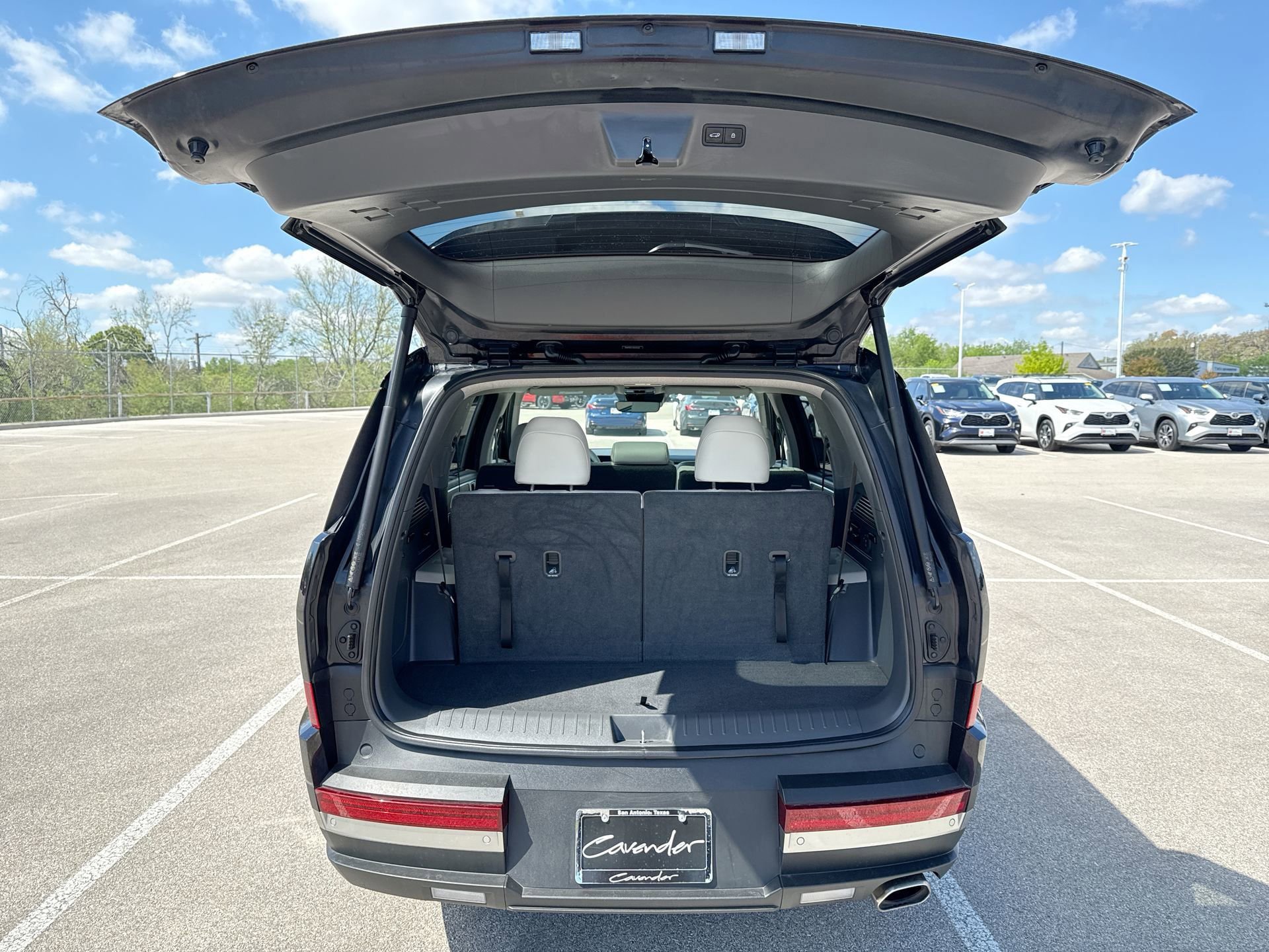 Used 2024 Hyundai Santa Fe Limited image 20