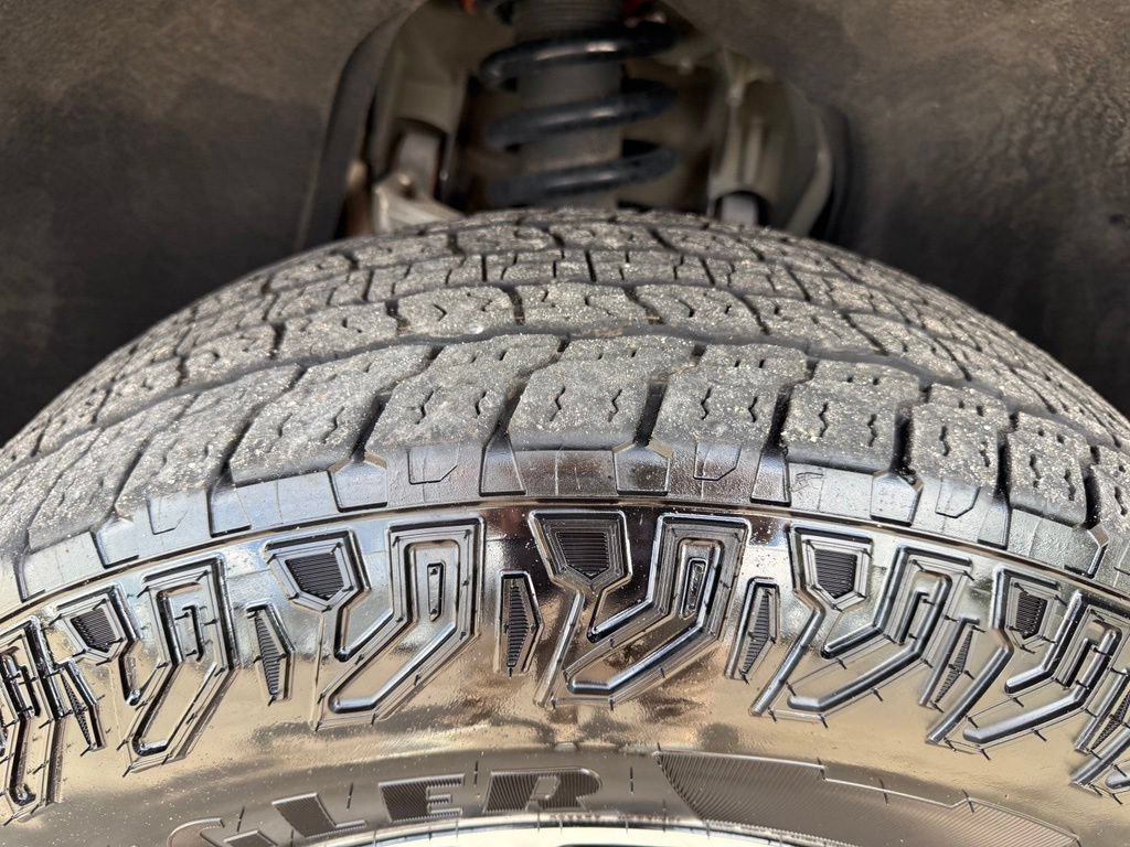 Used 2026 Chevrolet Silverado EV Trail Boss AWD/4WD image 38