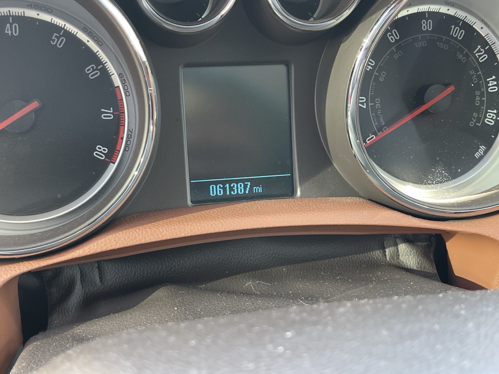 Used 2013 Buick Encore Leather FWD image 11