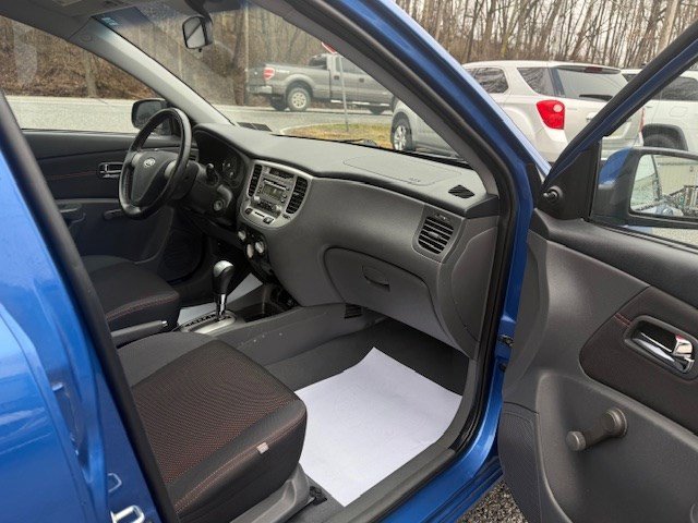 Used 2008 Kia Rio SX image 12