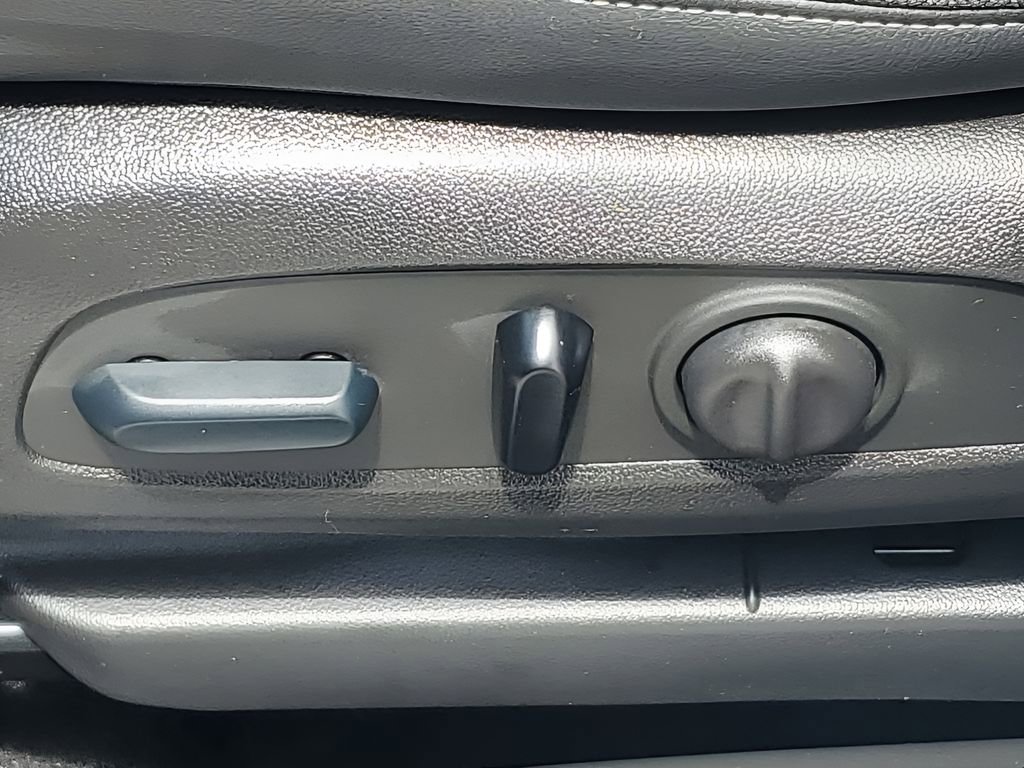 Used 2023 Buick Encore GX Select FWD image 24
