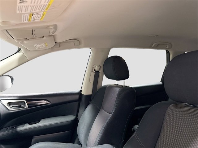 Used 2017 Nissan Pathfinder S image 21