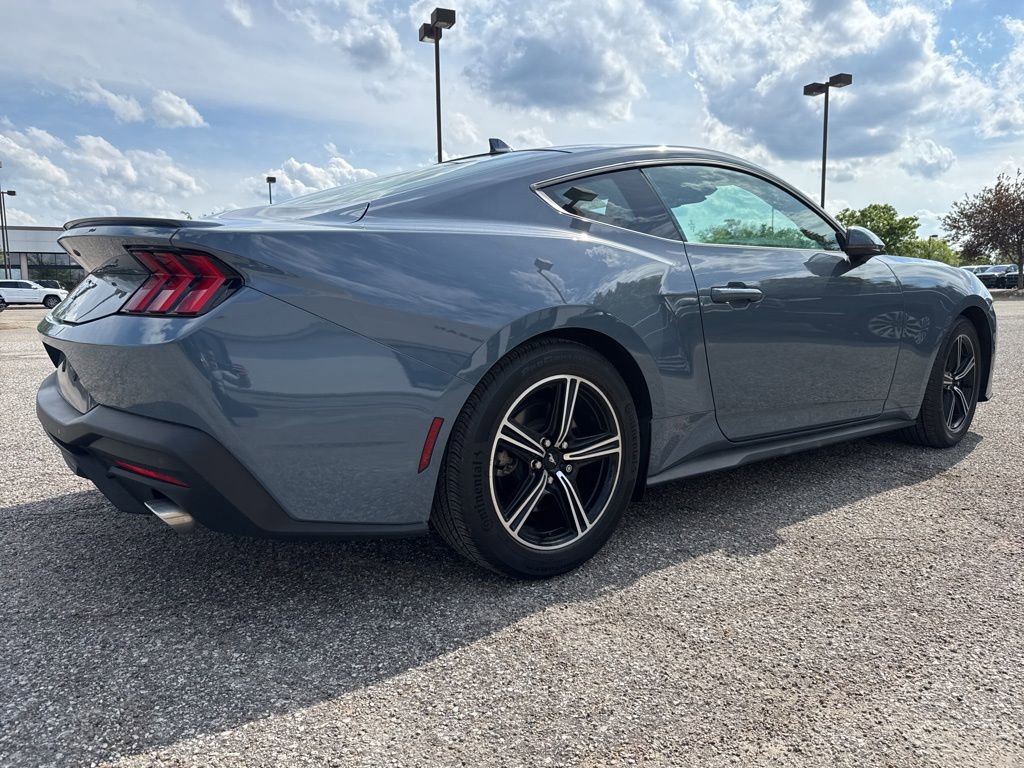 Used 2025 Ford Mustang Premium RWD image 11