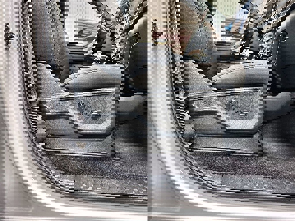 Used 2023 Ford F150 XLT w/ Equipment Group 302A High image 28