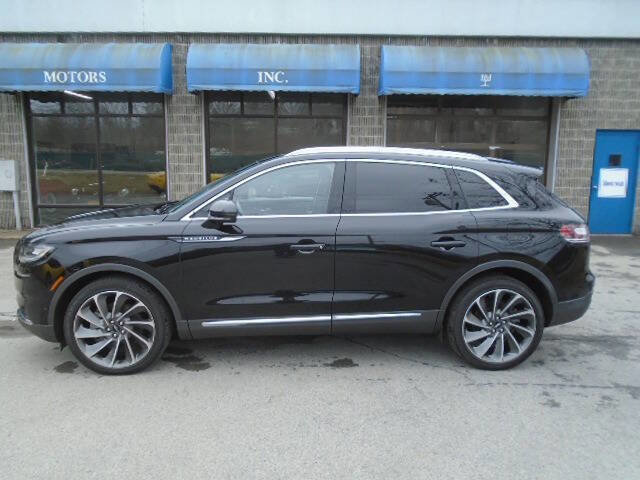 Used 2022 Lincoln Nautilus Reserve w/ Equipment Group 201A image 8