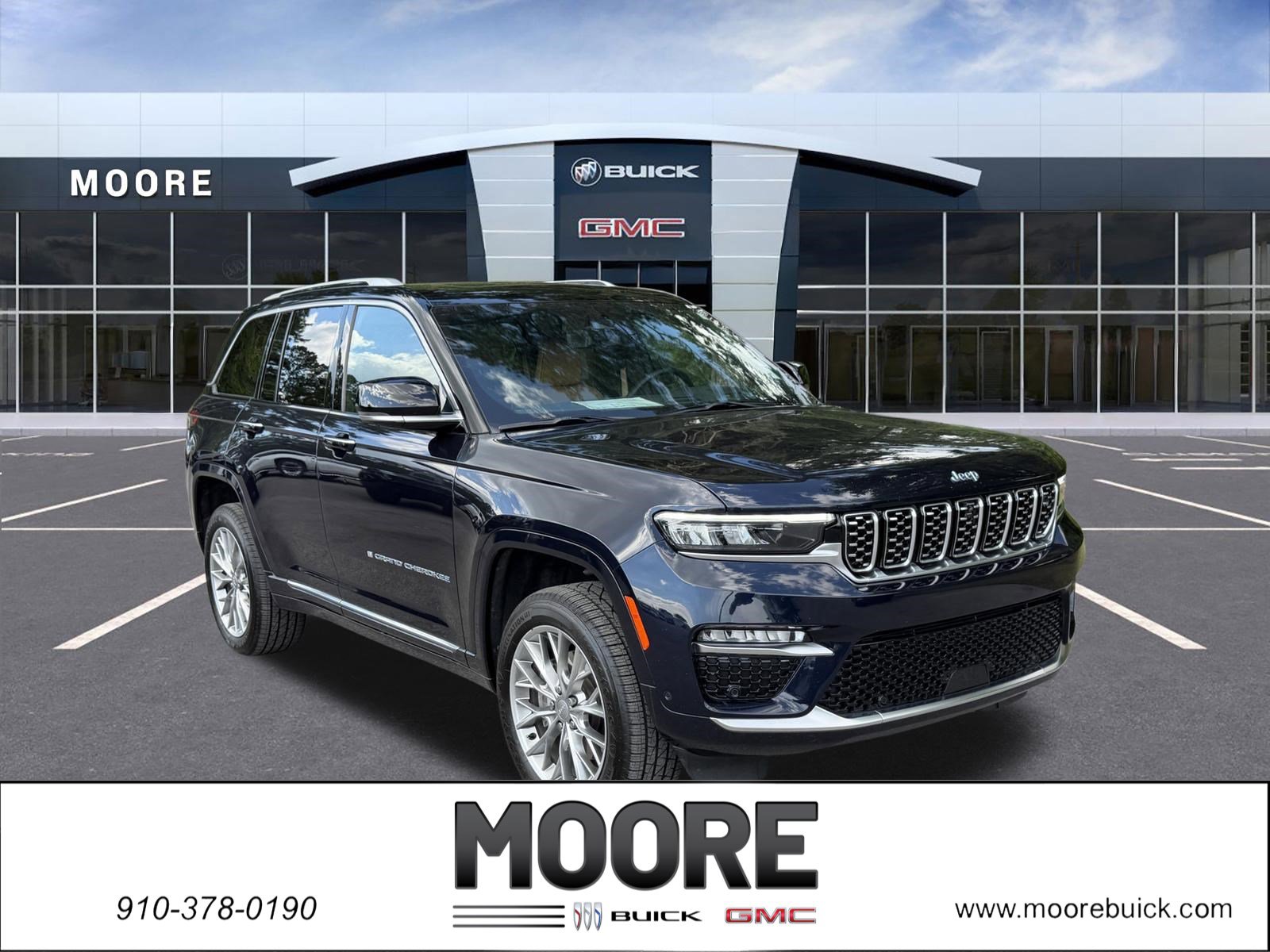 Used 2022 Jeep Grand Cherokee Summit w/ Advanced Protech Group IV AWD/4WD image 1