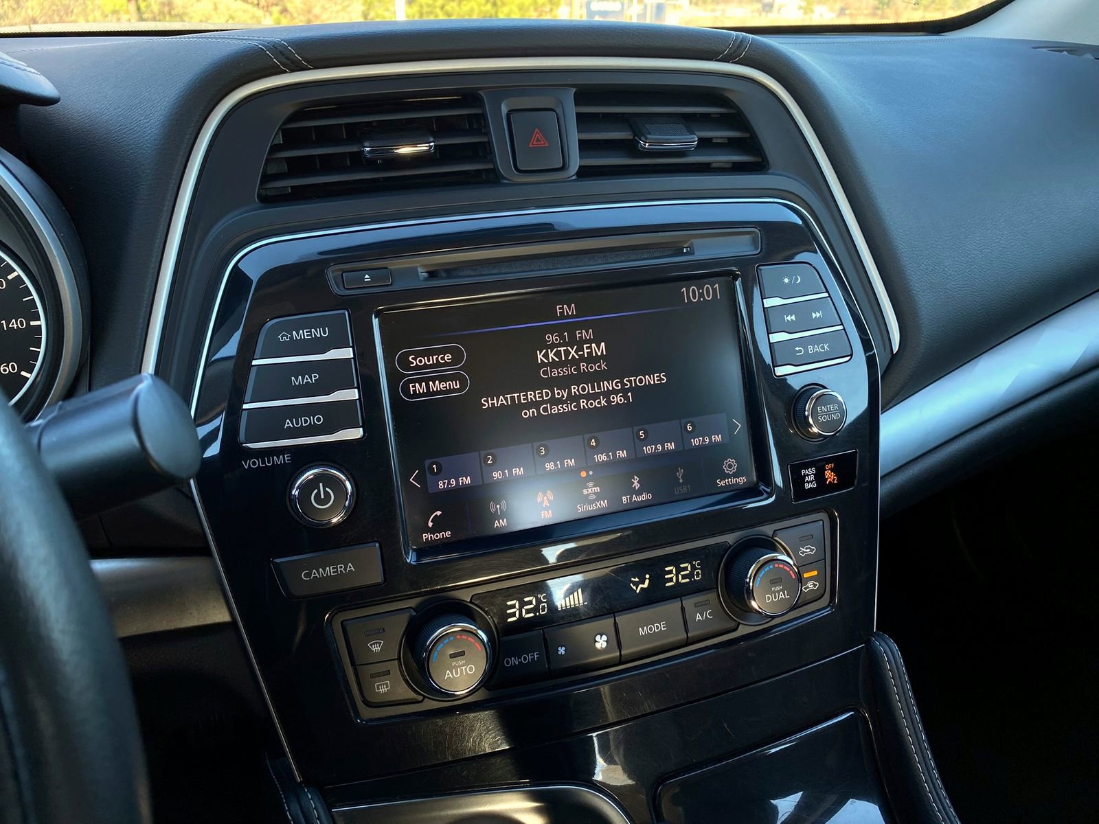 Used 2023 Nissan Maxima SL image 15