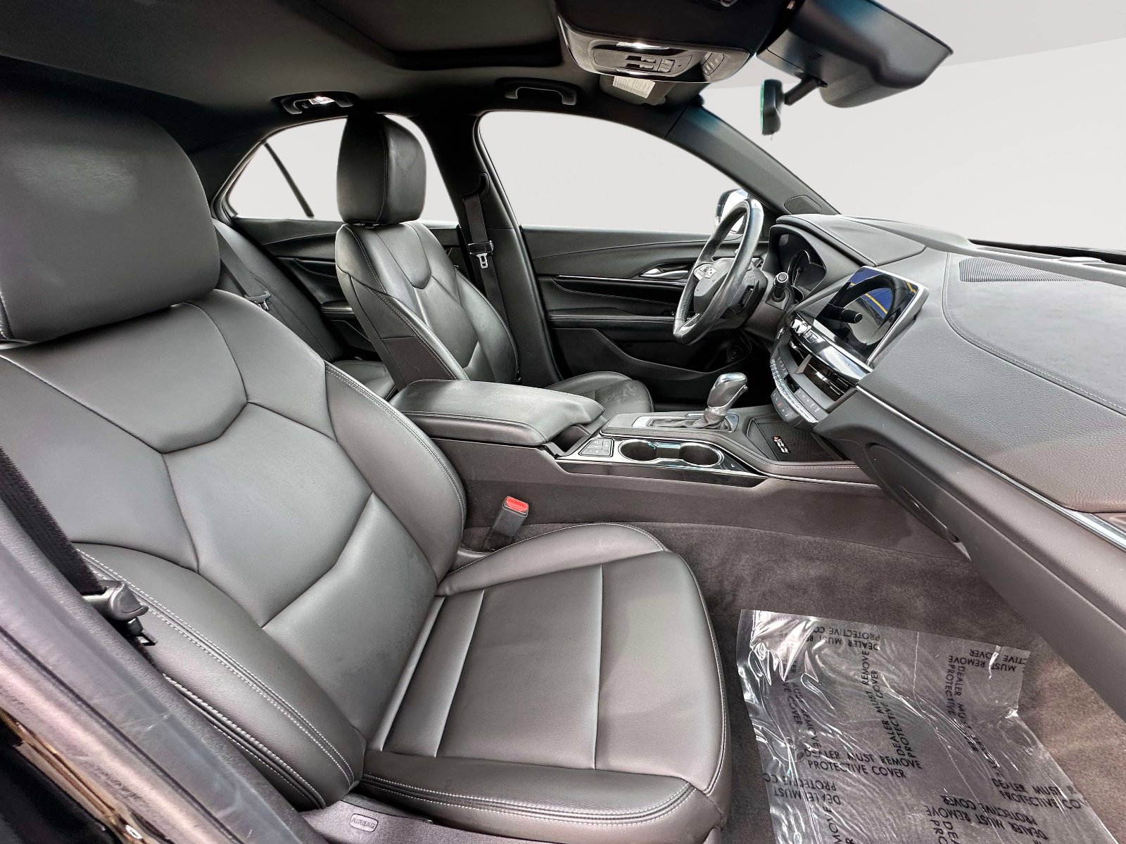 Certified 2024 Cadillac CT4 Luxury w/ Sun And Sound Package image 32