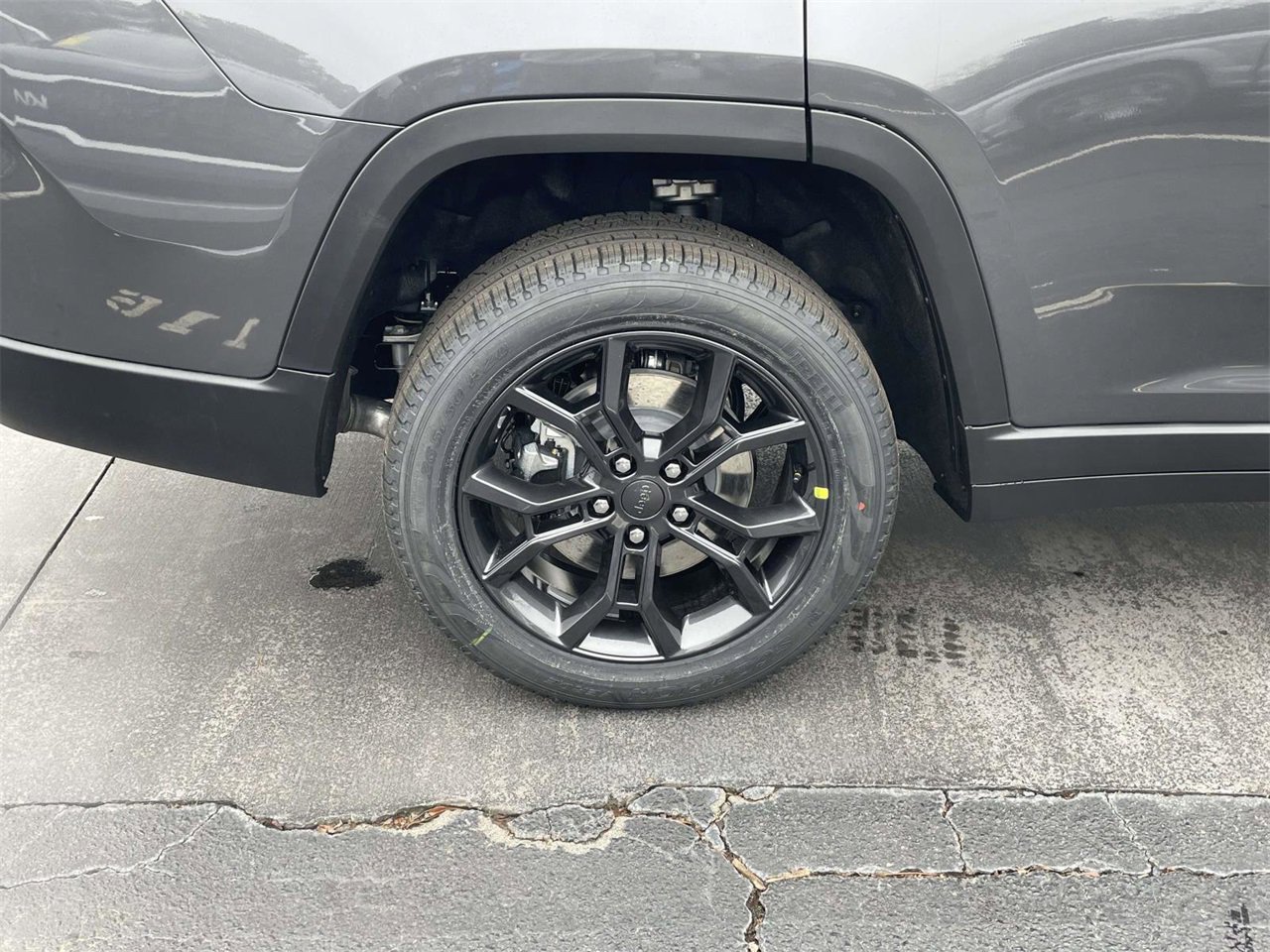 New 2025 Jeep Grand Cherokee L Limited image 13