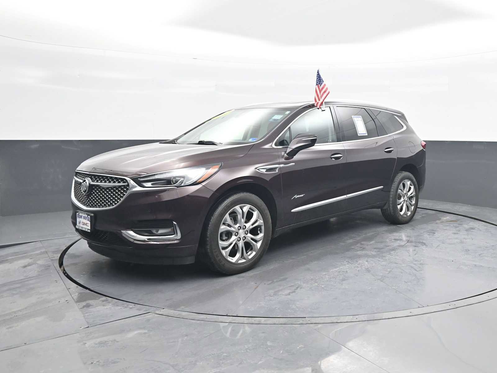 Used 2021 Buick Enclave Avenir w/ Avenir Technology Package image 4