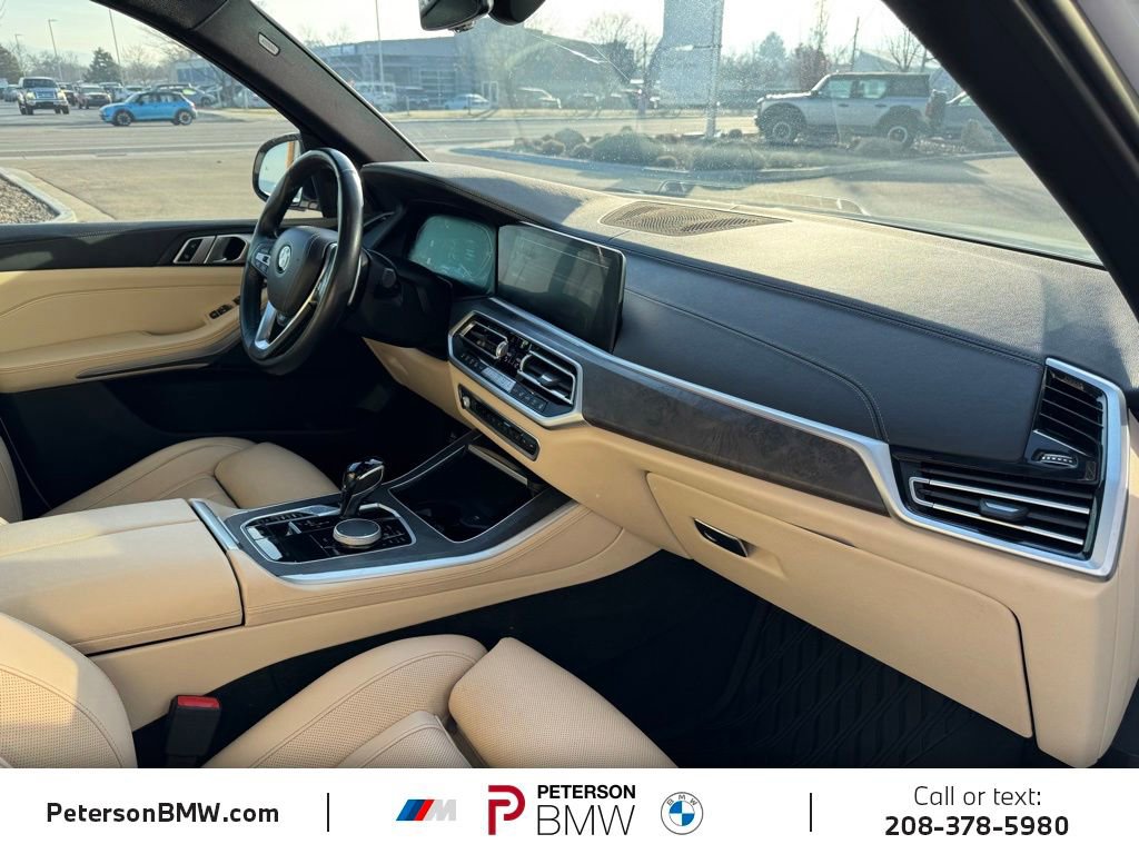 Used 2022 BMW X5 xDrive40i w/ Luxury Seating Package image 18