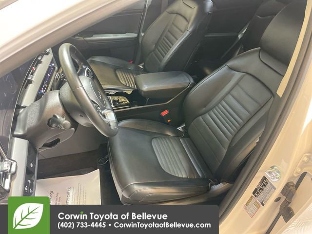 Used 2025 Kia Sportage SX image 15