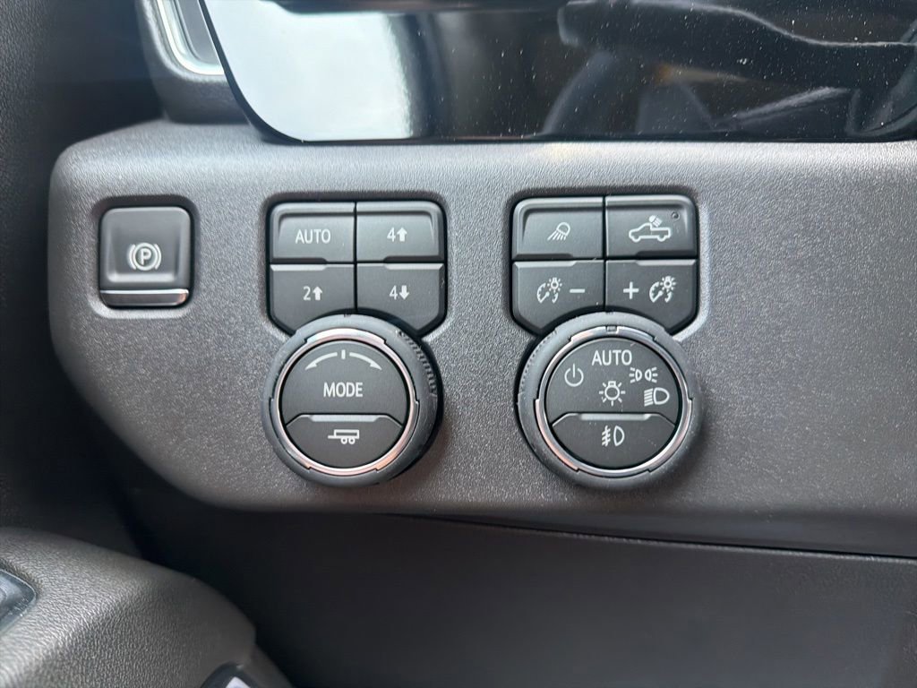 New 2026 Chevrolet Silverado 1500 LT Trail Boss w/ Safety Package AWD/4WD image 21