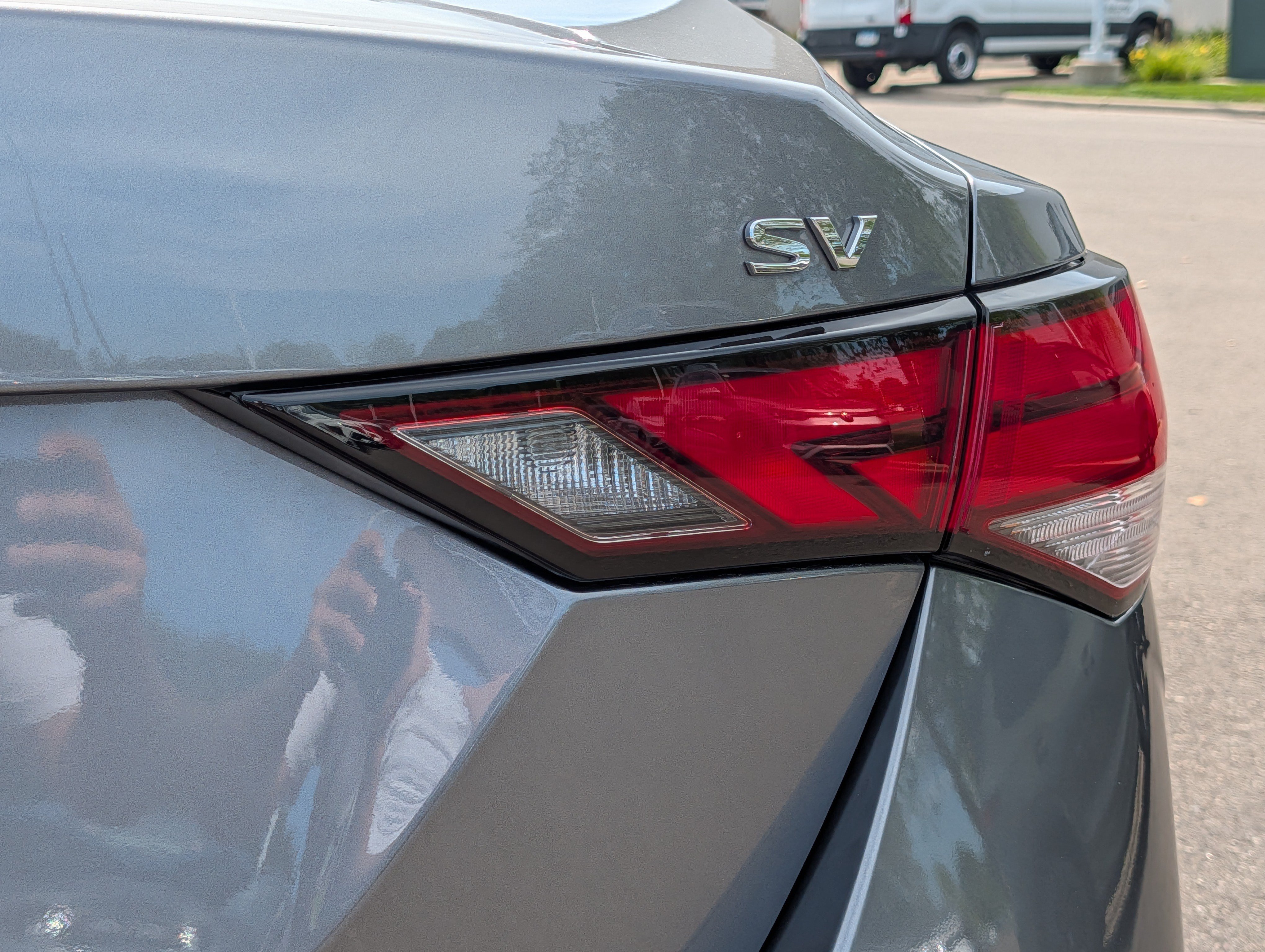 Used 2024 Nissan Sentra SV FWD image 17