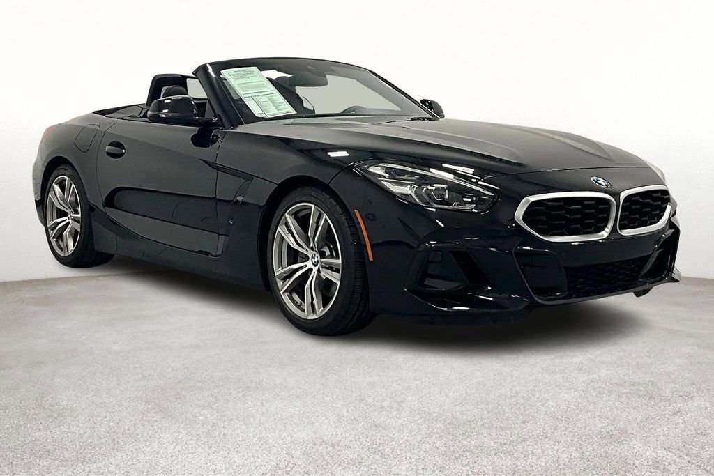 Certified 2025 BMW Z4 sDrive30i image 1