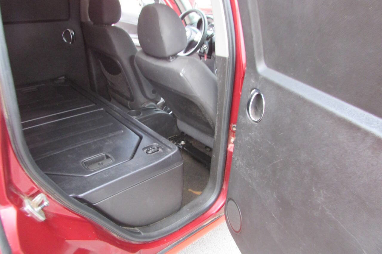 Used 2009 Chevrolet HHR LS image 24