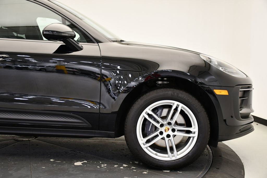 Used 2025 Porsche Macan image 14