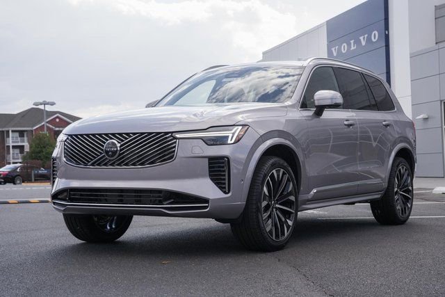 New 2026 Volvo XC90 B6 Plus w/ Protection Package Premier image 3