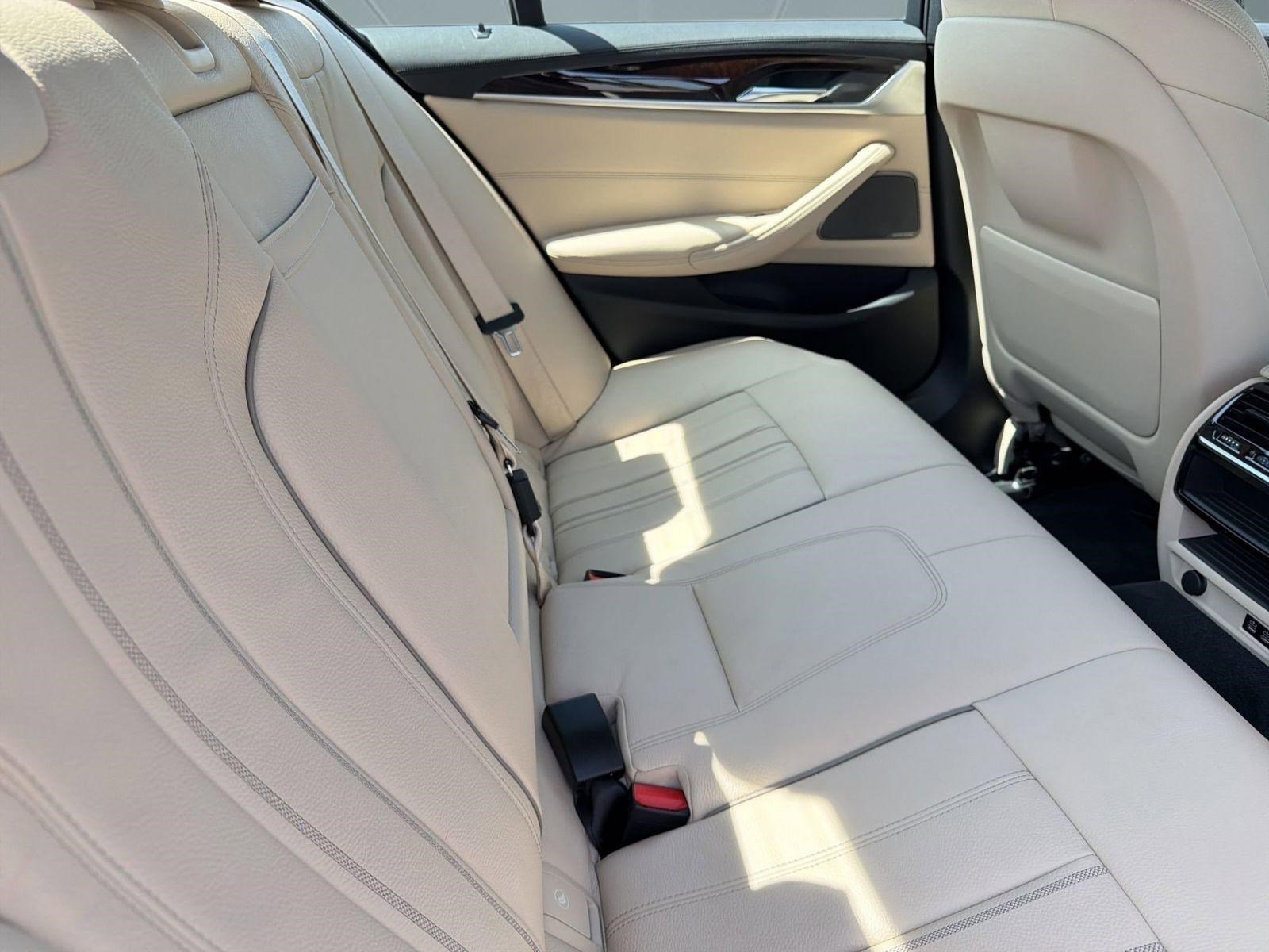 Used 2020 BMW 540i w/ M Sport Package RWD image 30
