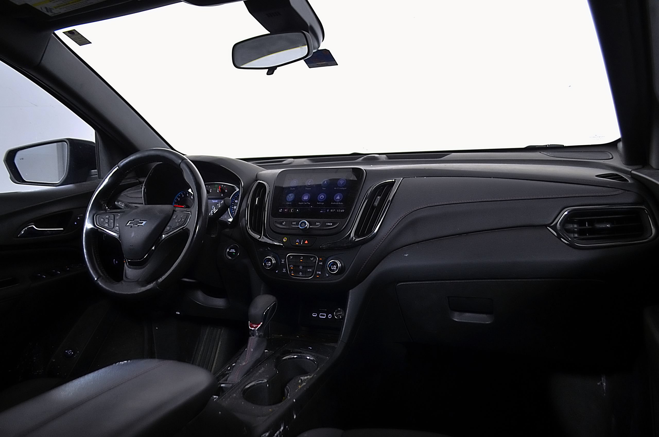 Used 2022 Chevrolet Equinox RS w/ Infotainment Package FWD image 24